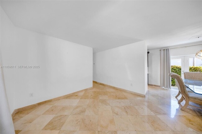 Foto del edificio - 1700 N Treasure Dr