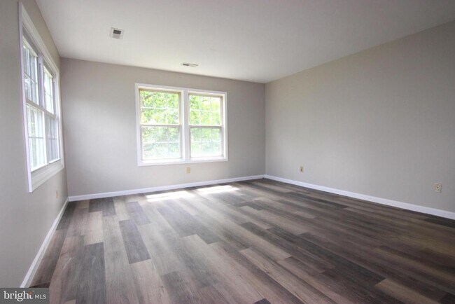 Foto del edificio - 228 Spring House Ln