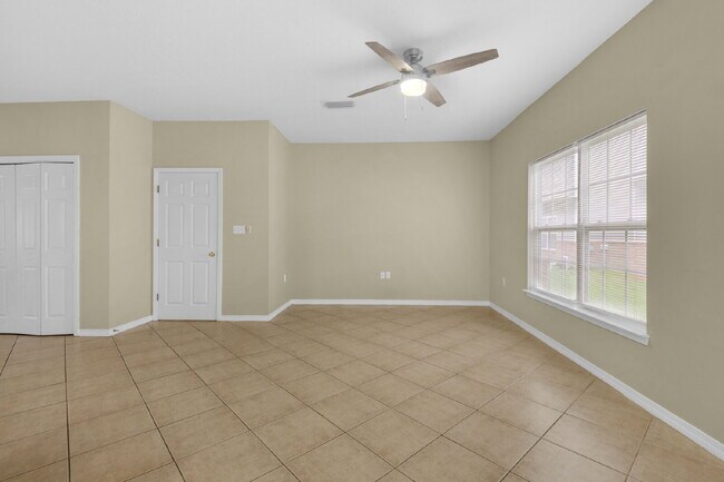 Foto del edificio - "Charming 3-Bedroom Townhouse Oasis in For...