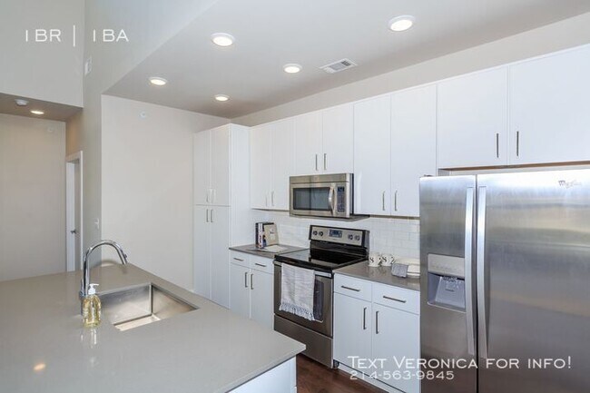 Building Photo - Luxury Apartments on Tecoma