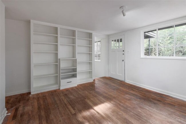 Foto del edificio - 3400 Lafayette Ave