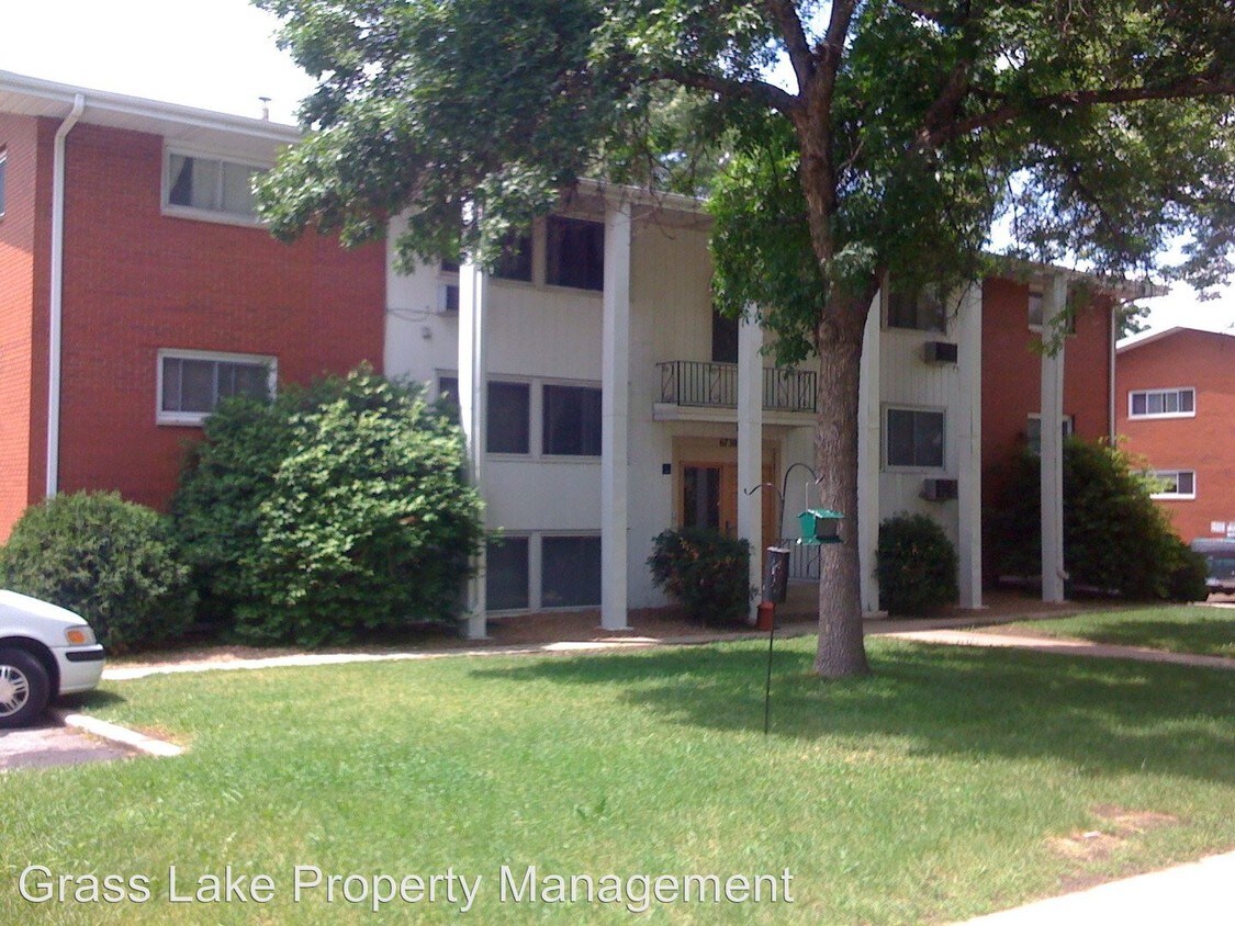 Primary Photo - 6730 Cedar Ave S