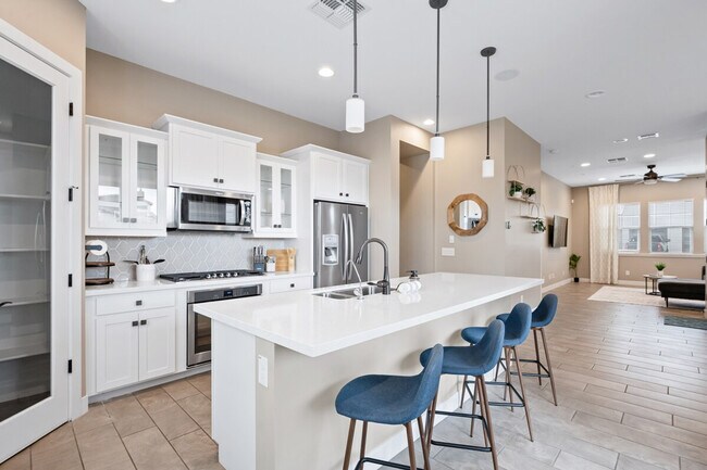 Foto del edificio - 1913 E Rosemary Dr