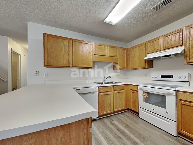 Foto del edificio - 5821 Arbaugh Ct