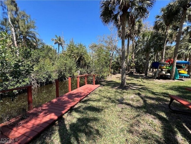 Foto del edificio - 15126 Parkside Dr