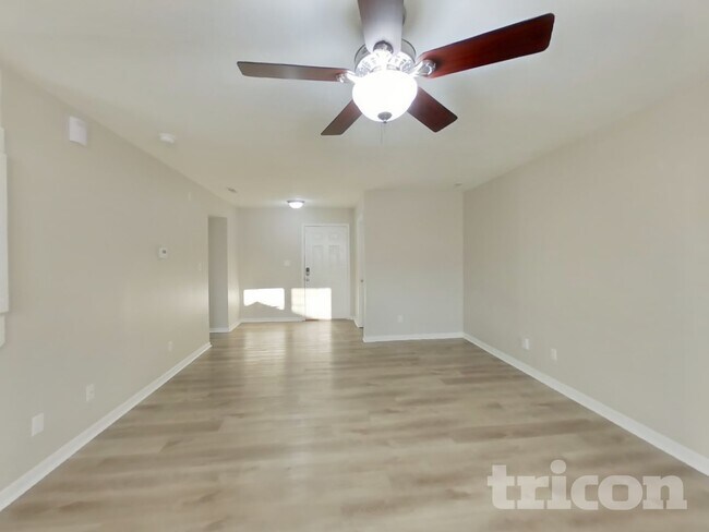 Building Photo - 1411 Blue Brook Way