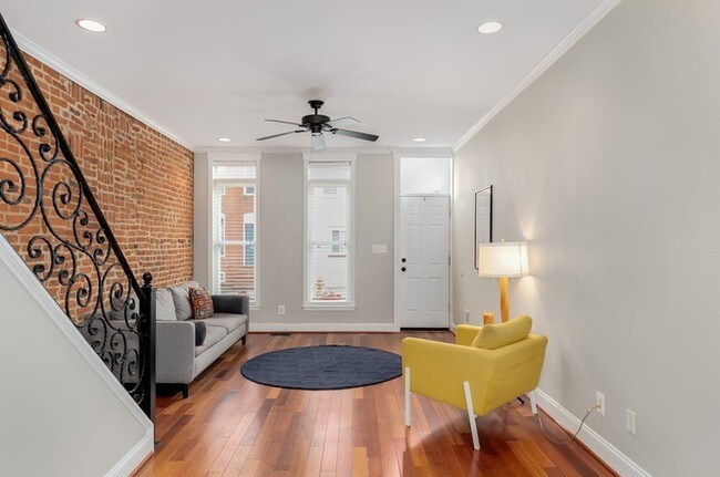 Building Photo - 1318 Patapsco St