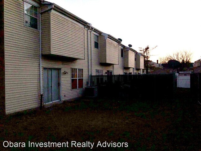 Foto del edificio - 3 br, 1.5 bath House - 8515 Cratin Place
