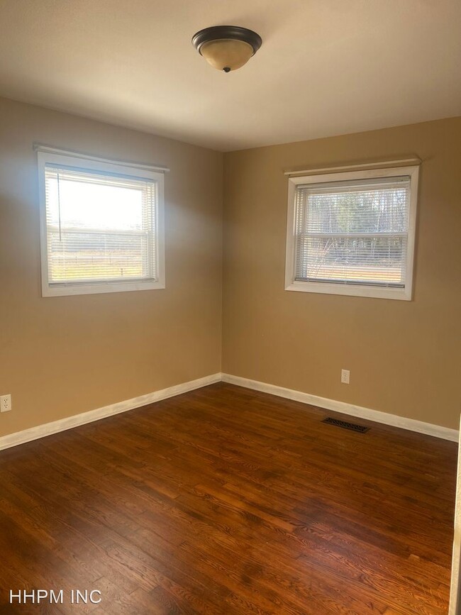 Building Photo - 3 br, 1.5 bath House - 1413 Co Rd 92