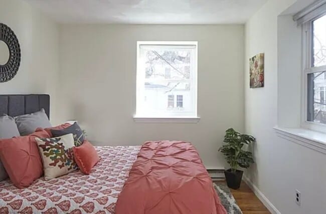 Foto del edificio - 104 Trowbridge St