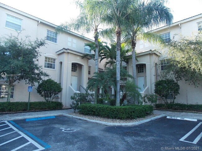 Building Photo - 5620 NW 114th Path