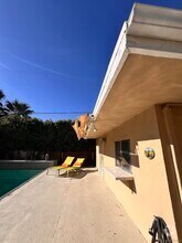 Building Photo - 1225 E Buena Vista Dr