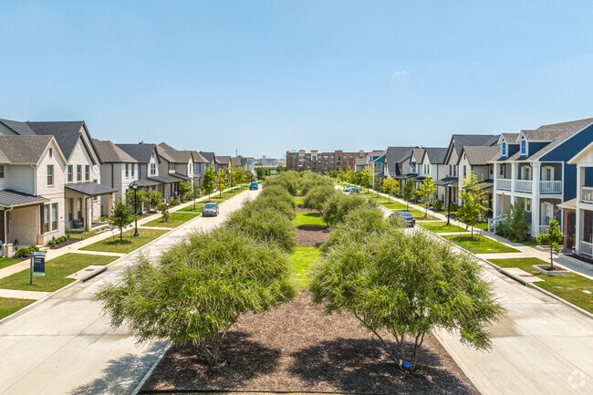 Luxury homes in West Frisco embody the epitome of upscale living.