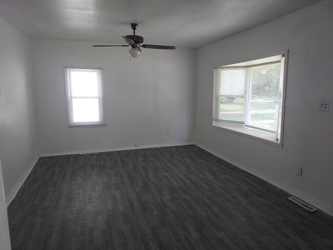 Foto del edificio - 974 Hovey St