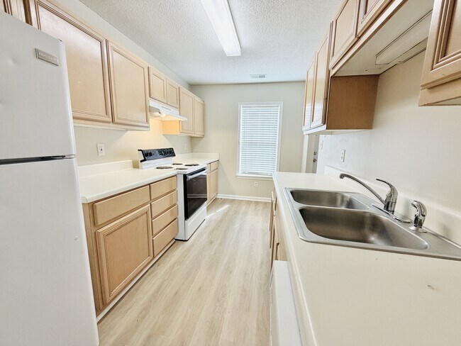 Foto del edificio - 133 Heritage Village Ln