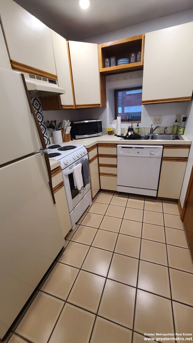 Foto del edificio - 183 Endicott St