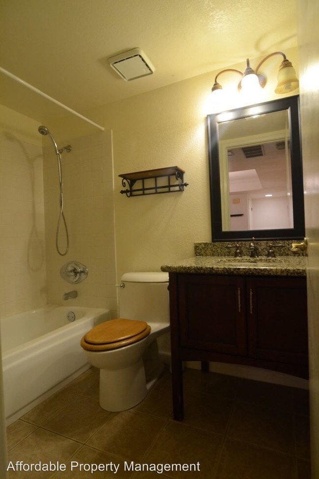 Building Photo - 2 br, 2 bath House - 3767 Milton Terrace