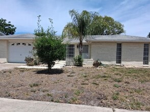 Building Photo - 6821 Mesa Verde St