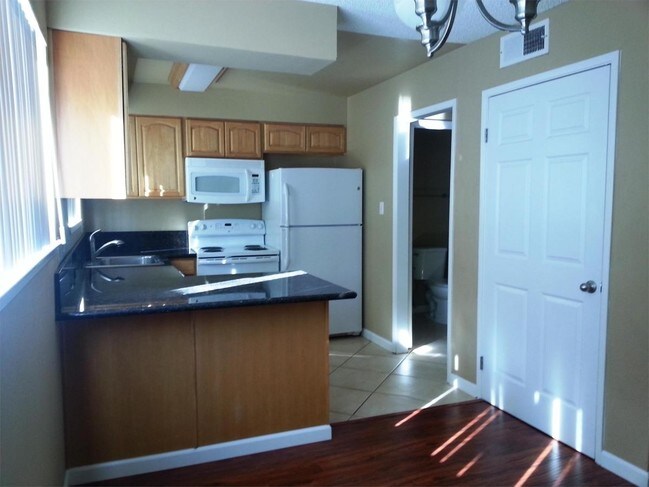 Cocina - Parkside Townhomes Apartments