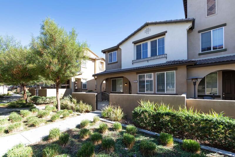 Primary Photo - 40969 Lacroix Avenue'