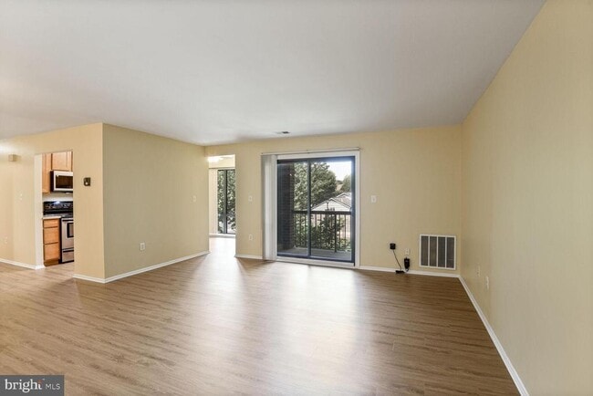 Building Photo - 8010 Needwood Rd