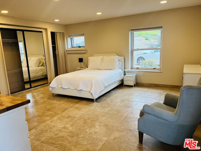 Foto del edificio - 34077 Pacific Coast Hwy