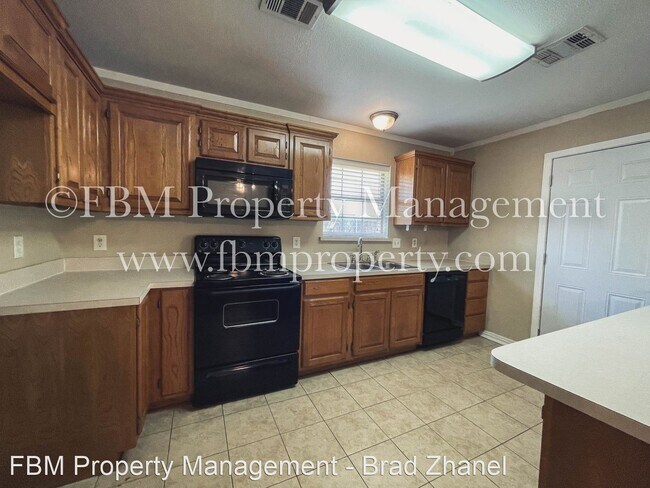 Building Photo - 3 br, 2 bath House - 107 Myrtle Ave
