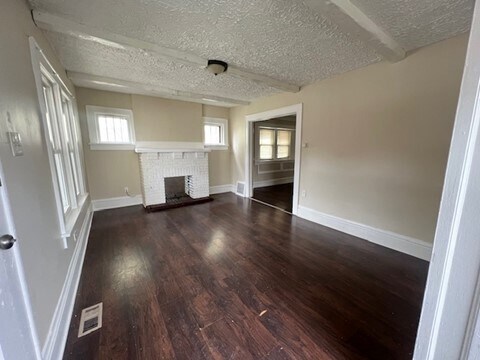 Foto del edificio - 87 W Cuyahoga Falls Ave