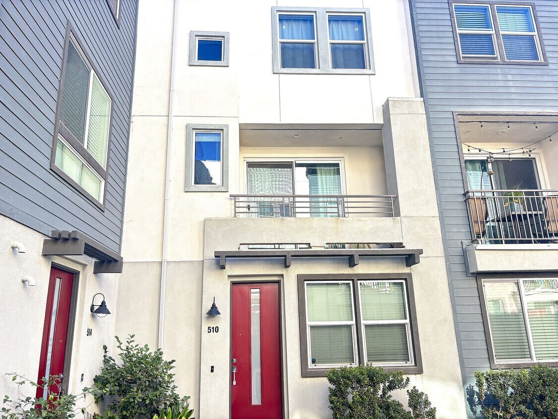 Foto principal - Stylish, Modern Townhome with Designer Tou...