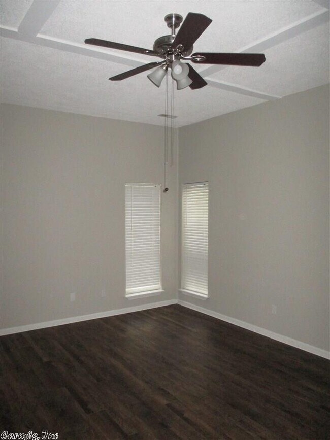 Building Photo - 2104 Cherry Crossing
