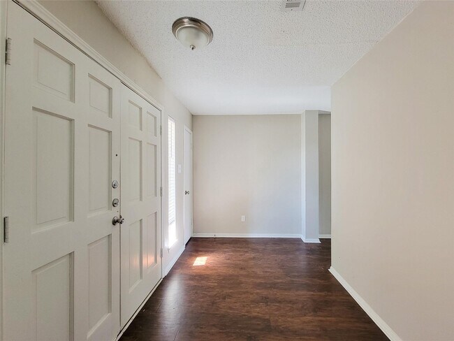 Foto del edificio - 18402 Tall Cypress Dr