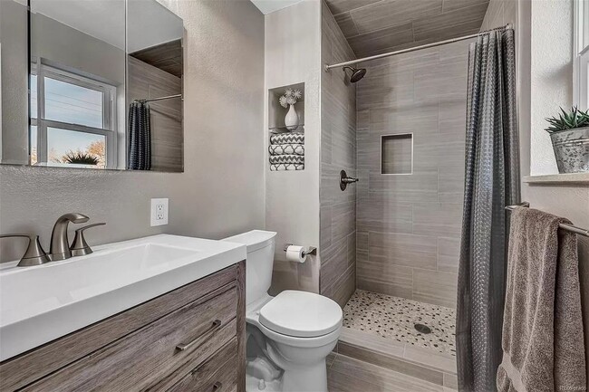 Master Bathroom - 10970 Kendall Way