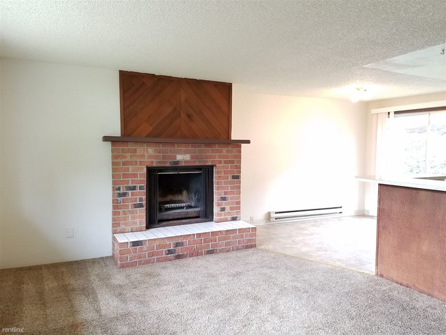 Building Photo - 2 br, 1 bath  - 1804 Greenway Apt A Apt A