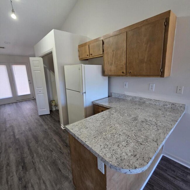 Foto del edificio - 1214 Peyton Cir