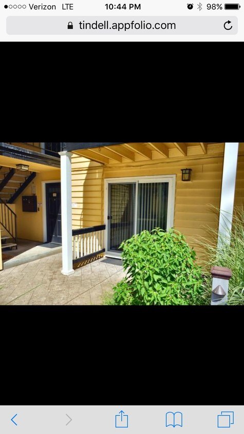 Patio in summer time - 3531 SW Troy St