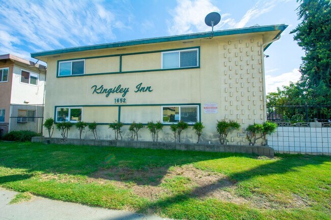 Foto del edificio - 1652 E Kingsley Ave