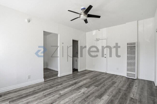 Foto del edificio - 1513 W 12th Pl