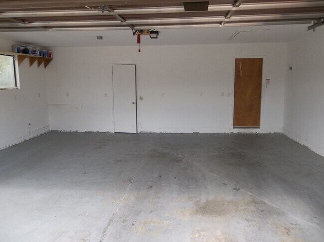 Foto del edificio - 4720 N Spring Dr