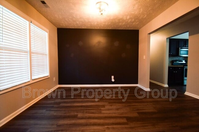 Foto del edificio - 494 Hogart St