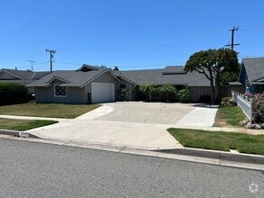 Building Photo - 1737 Stanley Ave