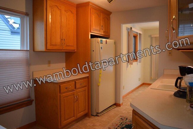 Foto del edificio - 3 bed 1 1/2 bath cape cod