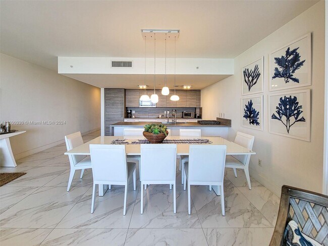 Foto del edificio - 400 Sunny Isles Blvd