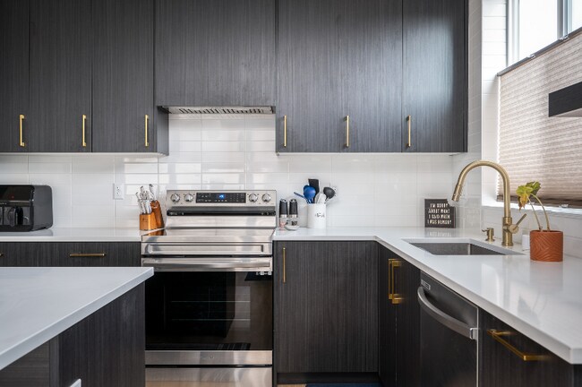 Foto del edificio - 1224 W 24th St