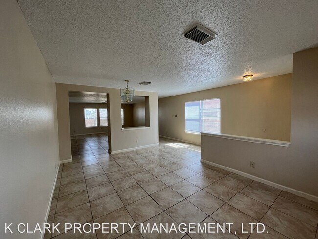 Foto del edificio - 4 br, 2.5 bath House - 6212 ENCANTO POINT DR