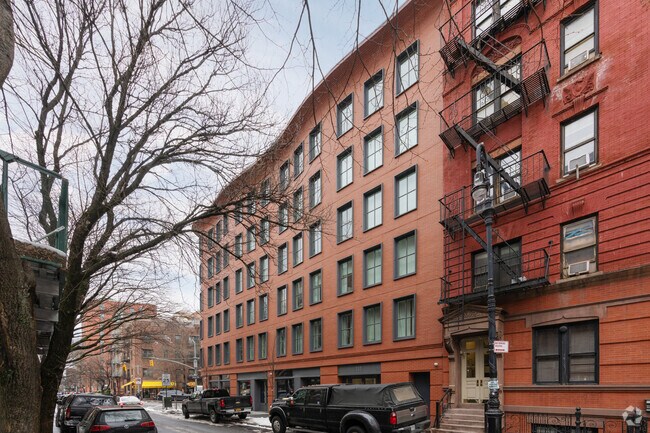 Foto del edificio - 111 Charles St