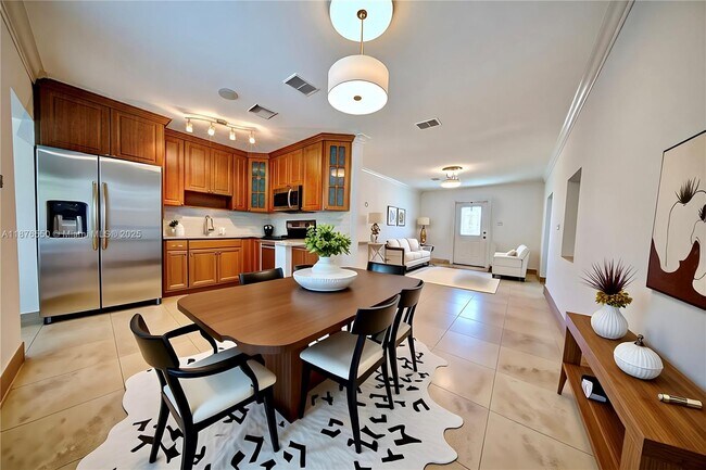 Building Photo - 7 Montilla Ave