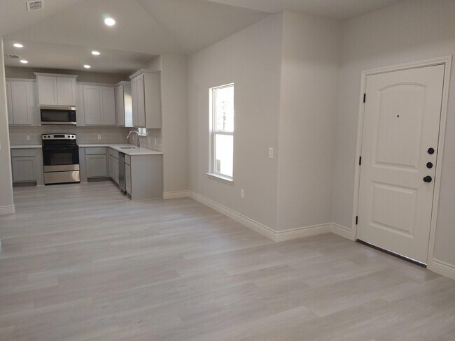 Foto del edificio - 1000 Wooded Holw Ct