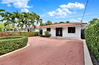 Building Photo - 2237 SW 63rd Ave