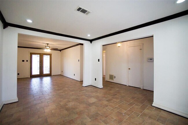 Foto del edificio - 1118 Twin Falls Rd