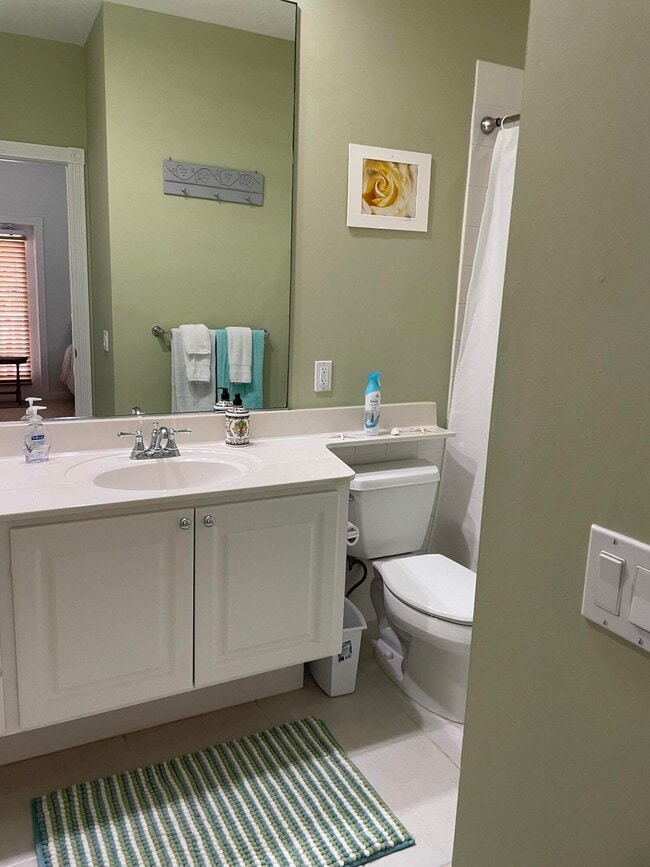 Building Photo - 168 Florence Dr